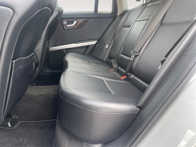 Vehicle image 31 of 44