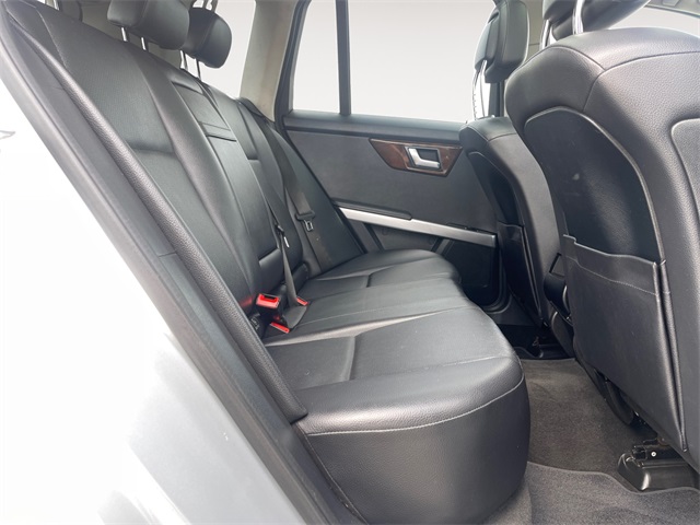 Vehicle image 29 of 44