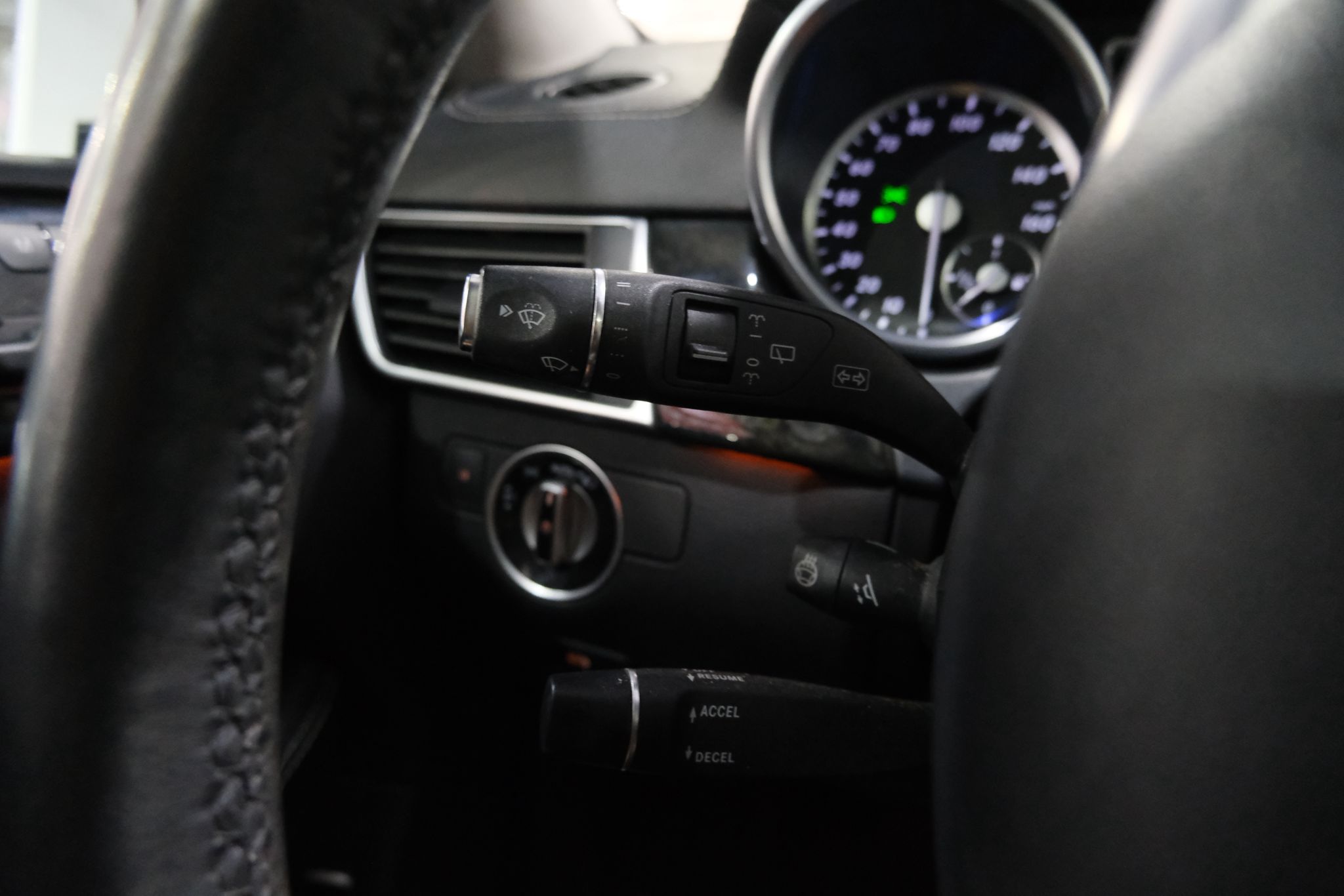 2015 Mercedes-Benz GL-Class 450 Image 39 of 46