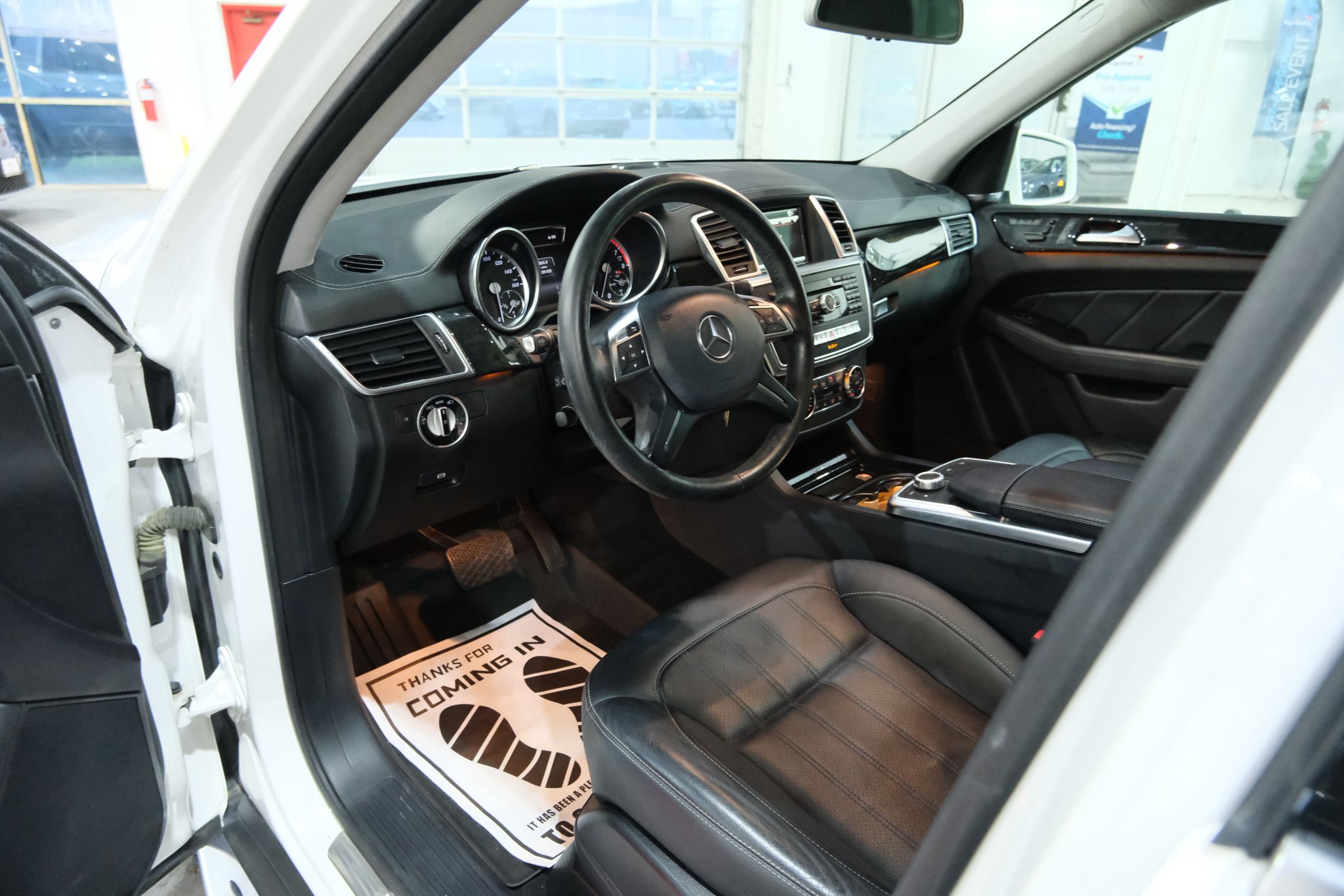 2015 Mercedes-Benz GL-Class 450 Image 28 of 46