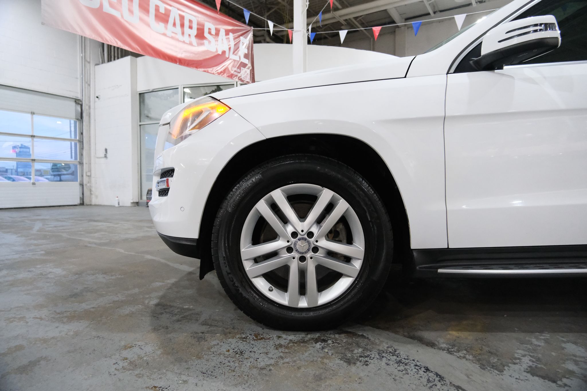 2015 Mercedes-Benz GL-Class 450 Image 12 of 46