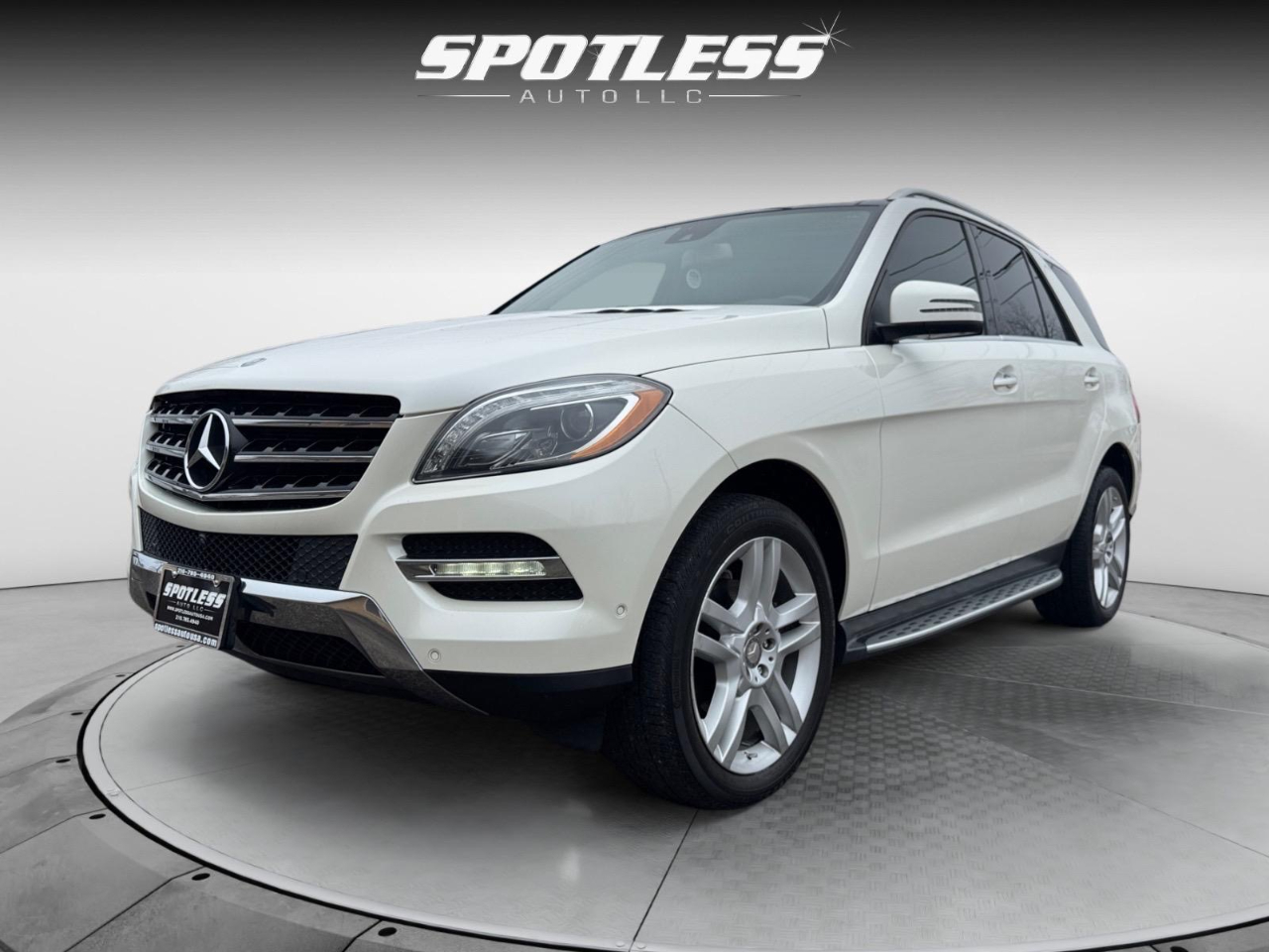 Vehicle image 2 of 29