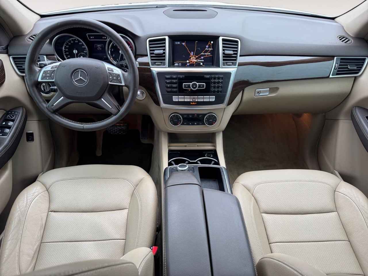 Vehicle image 23 of 29