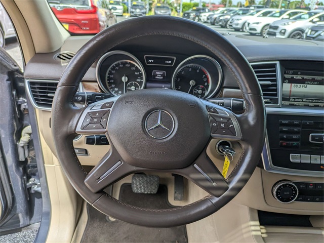 Vehicle image 12 of 32