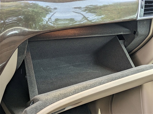 Vehicle image 19 of 32