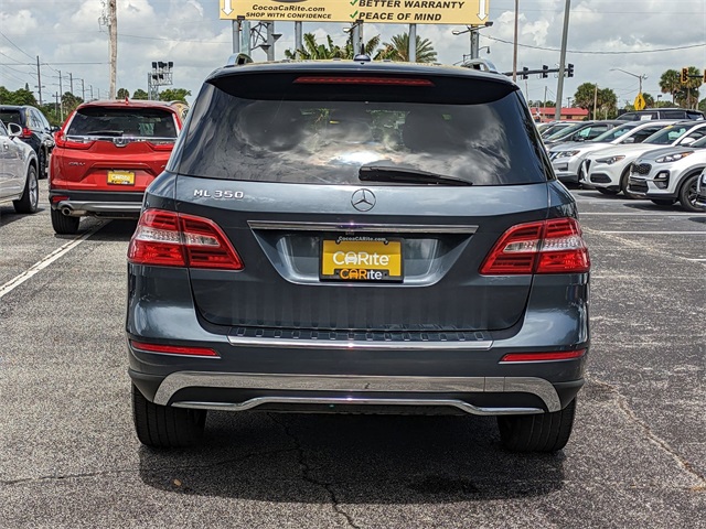 Vehicle image 8 of 32