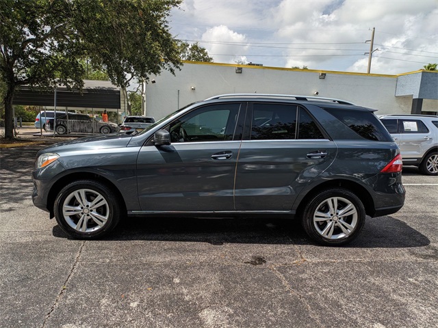 Vehicle image 7 of 32