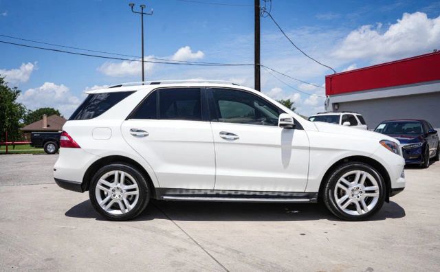 2015 Mercedes-Benz M-Class ML 350 Image 5 of 23