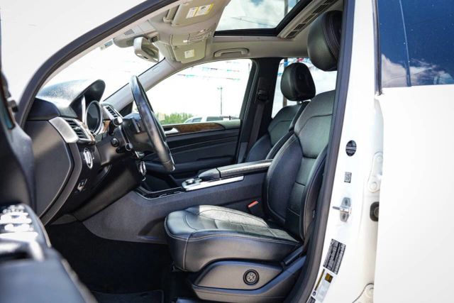 2015 Mercedes-Benz M-Class ML 350 Image 12 of 23