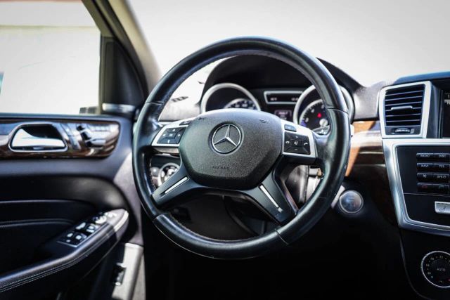 2015 Mercedes-Benz M-Class ML 350 Image 15 of 23