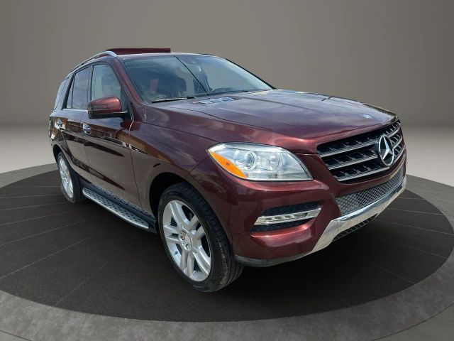 2015 Mercedes-Benz M-Class ML 350 Image 3 of 34