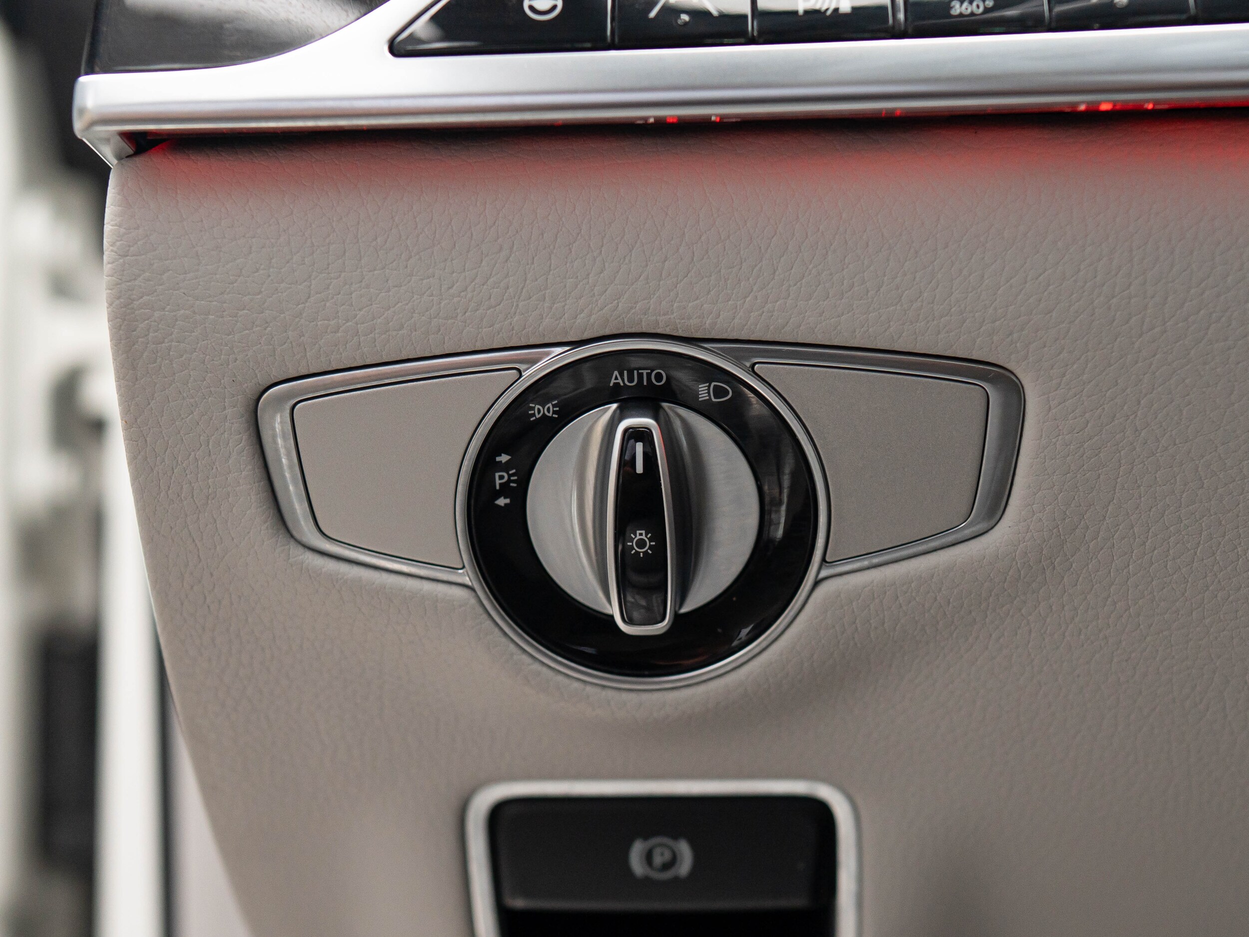 Vehicle image 42 of 64