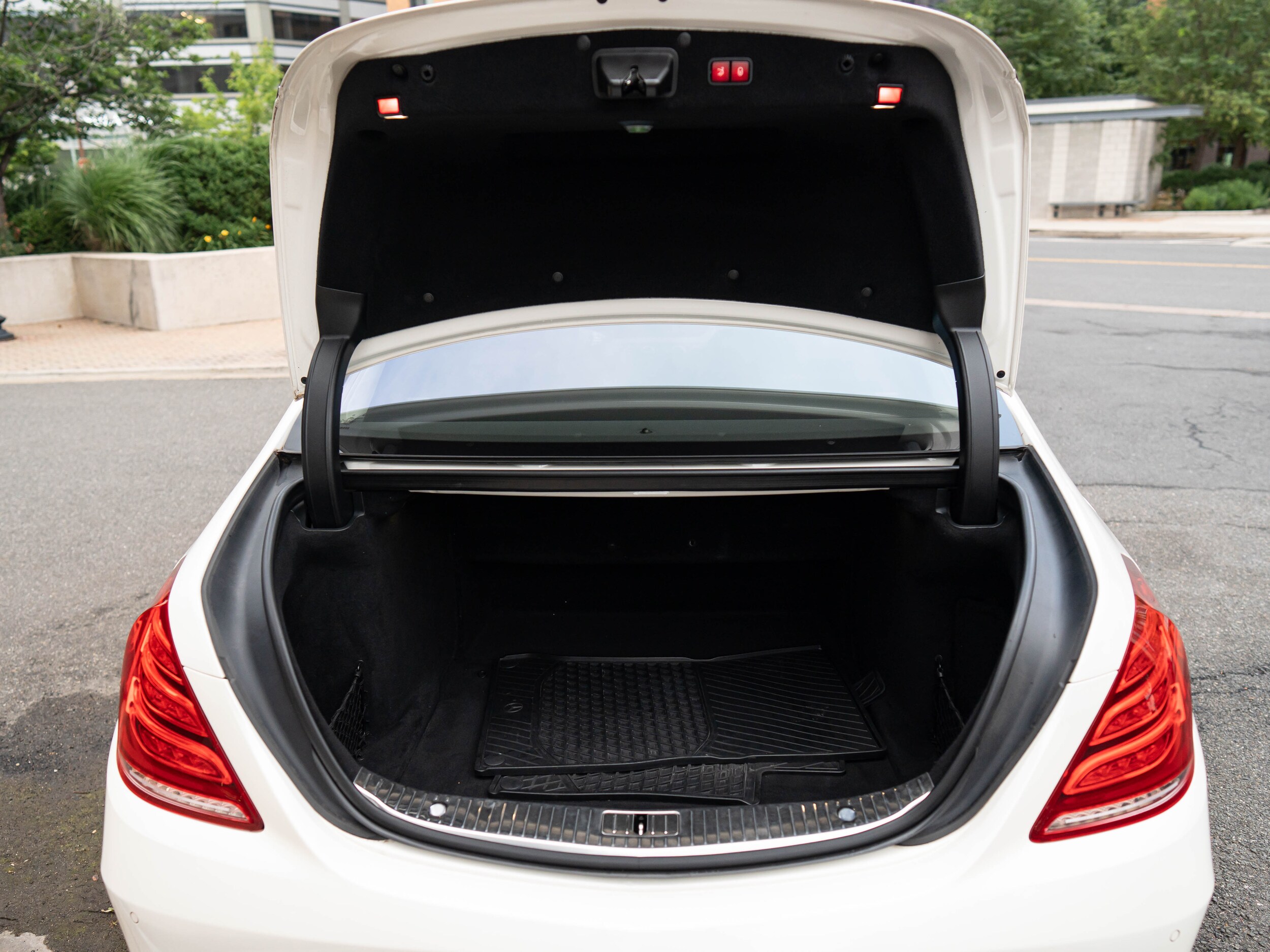 Vehicle image 52 of 64