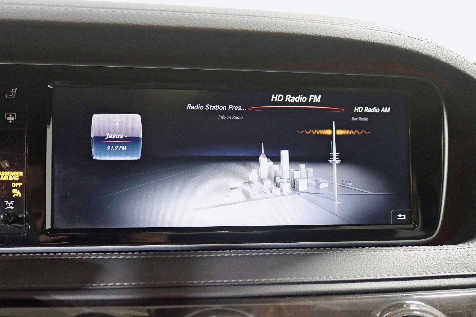 2015 Mercedes-Benz S-Class 550 Image 41 of 51