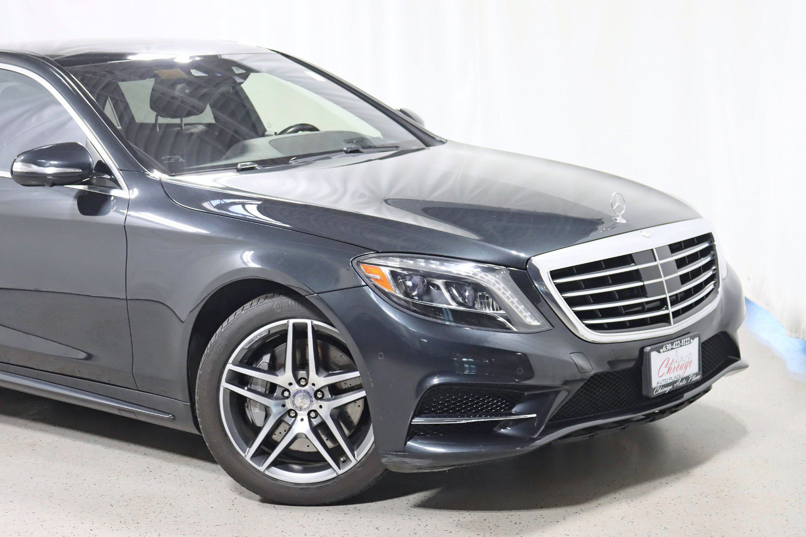 2015 Mercedes-Benz S-Class 550 Image 3 of 51