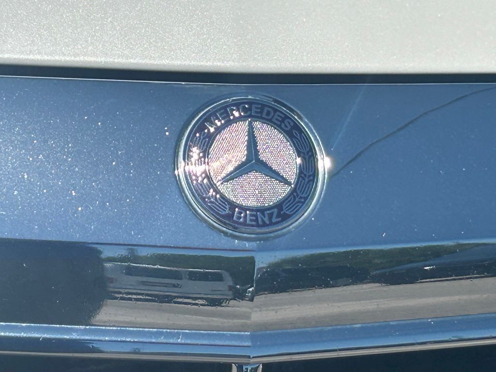 Vehicle image 18 of 45