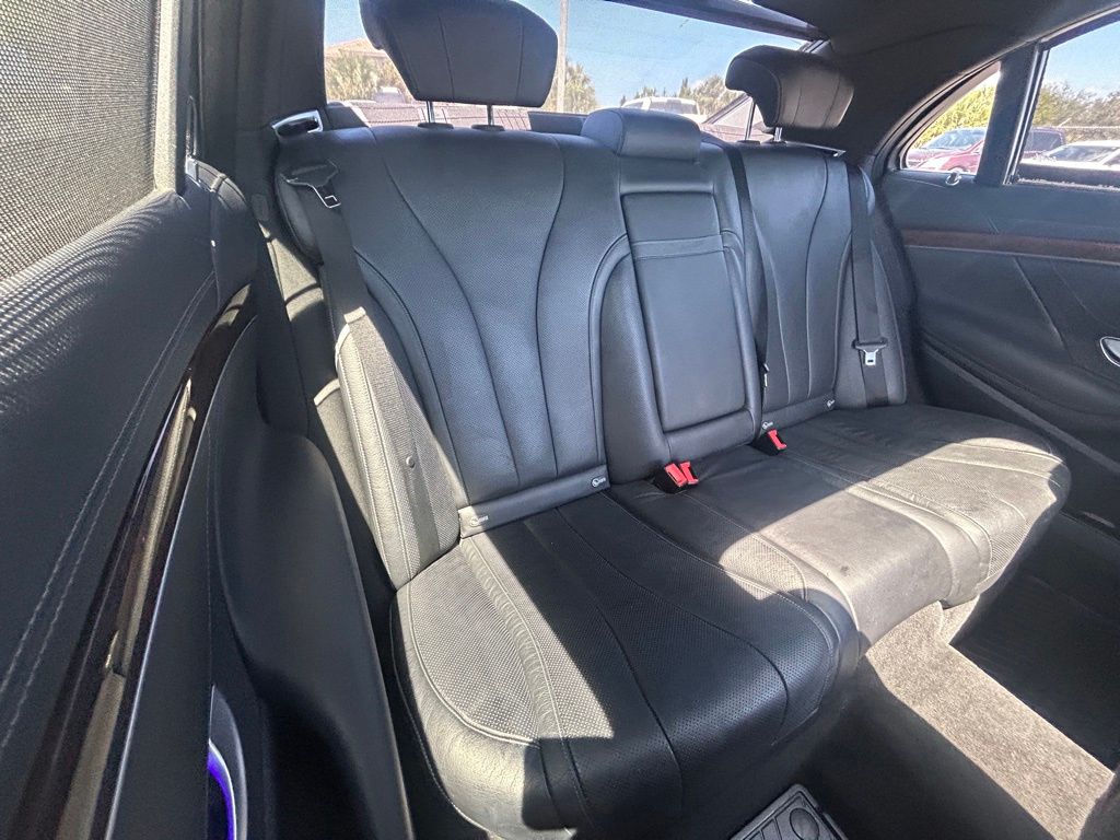 Vehicle image 29 of 45