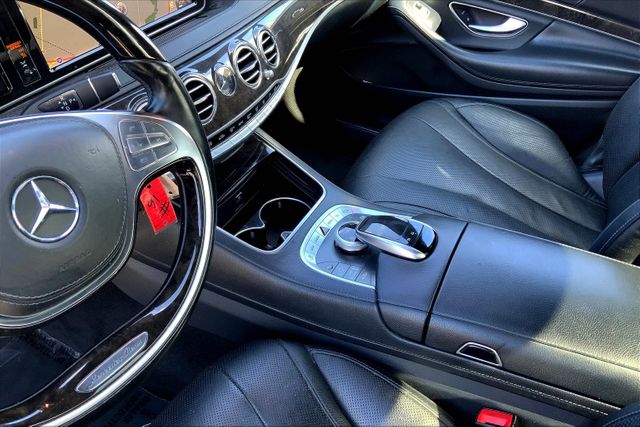 Vehicle image 19 of 31