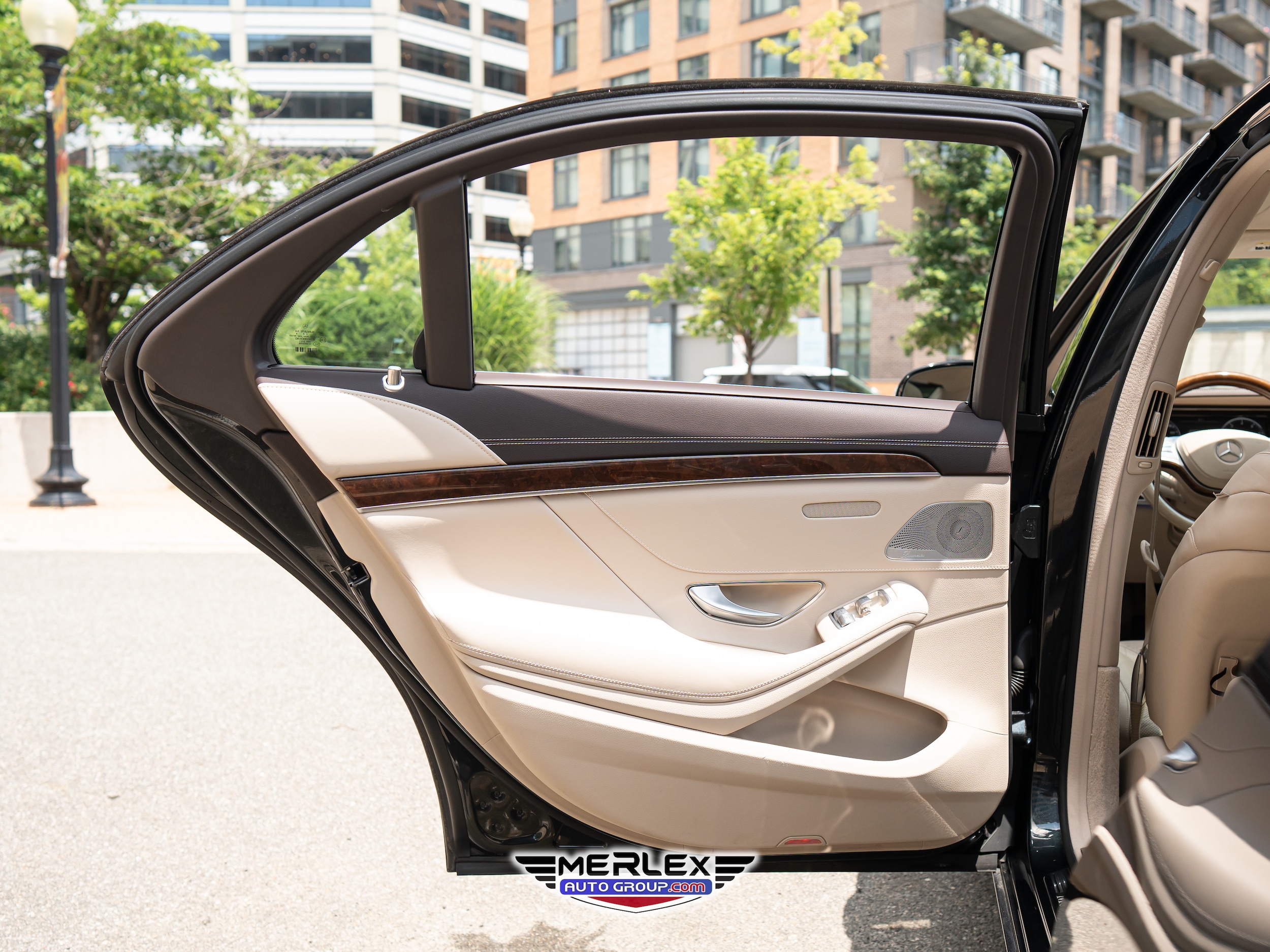 Vehicle image 25 of 54