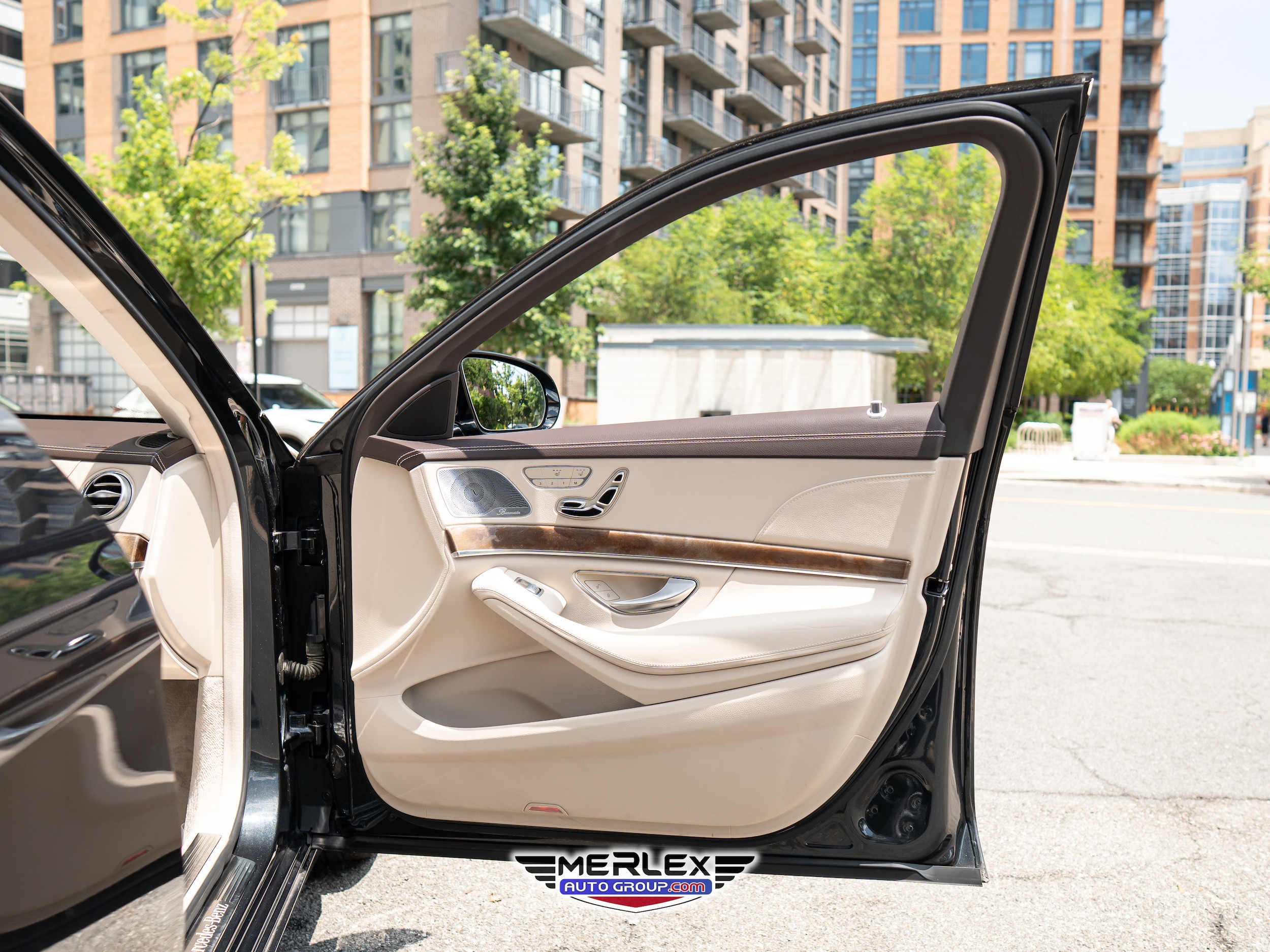 Vehicle image 24 of 54