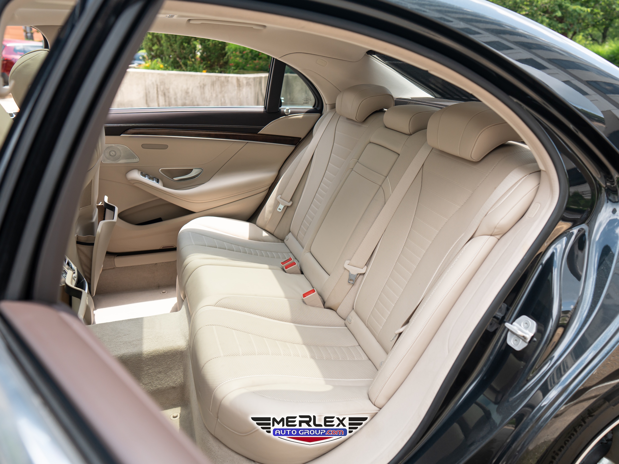 Vehicle image 14 of 54