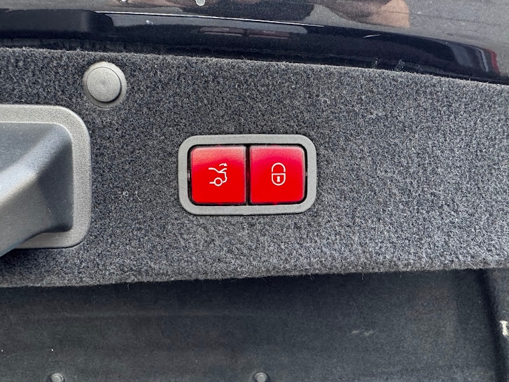 Vehicle image 13 of 47