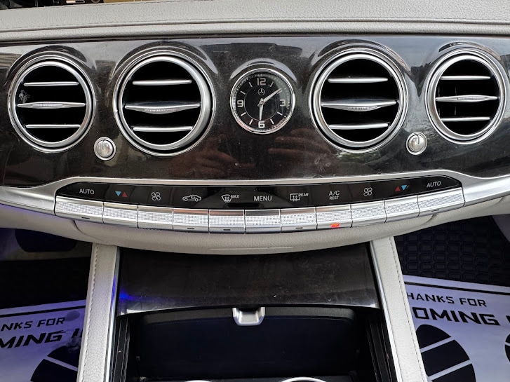 Vehicle image 32 of 47