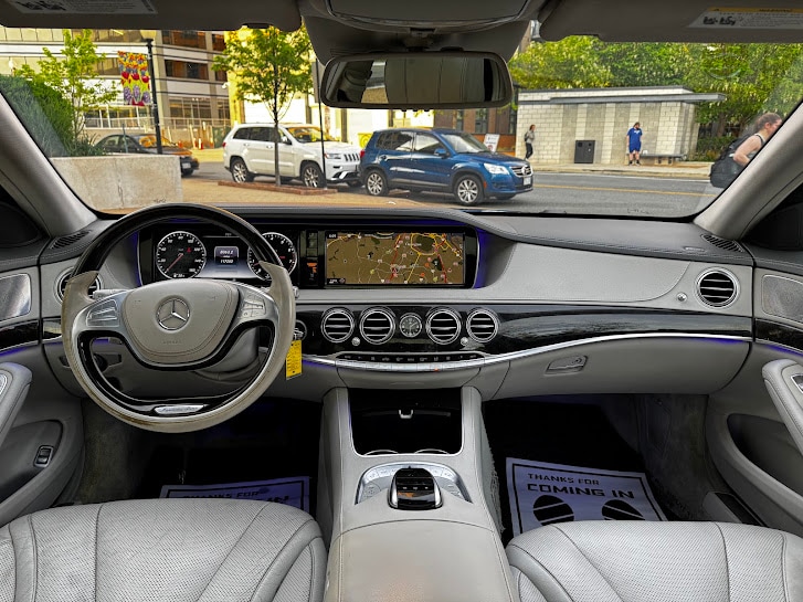 Vehicle image 30 of 47