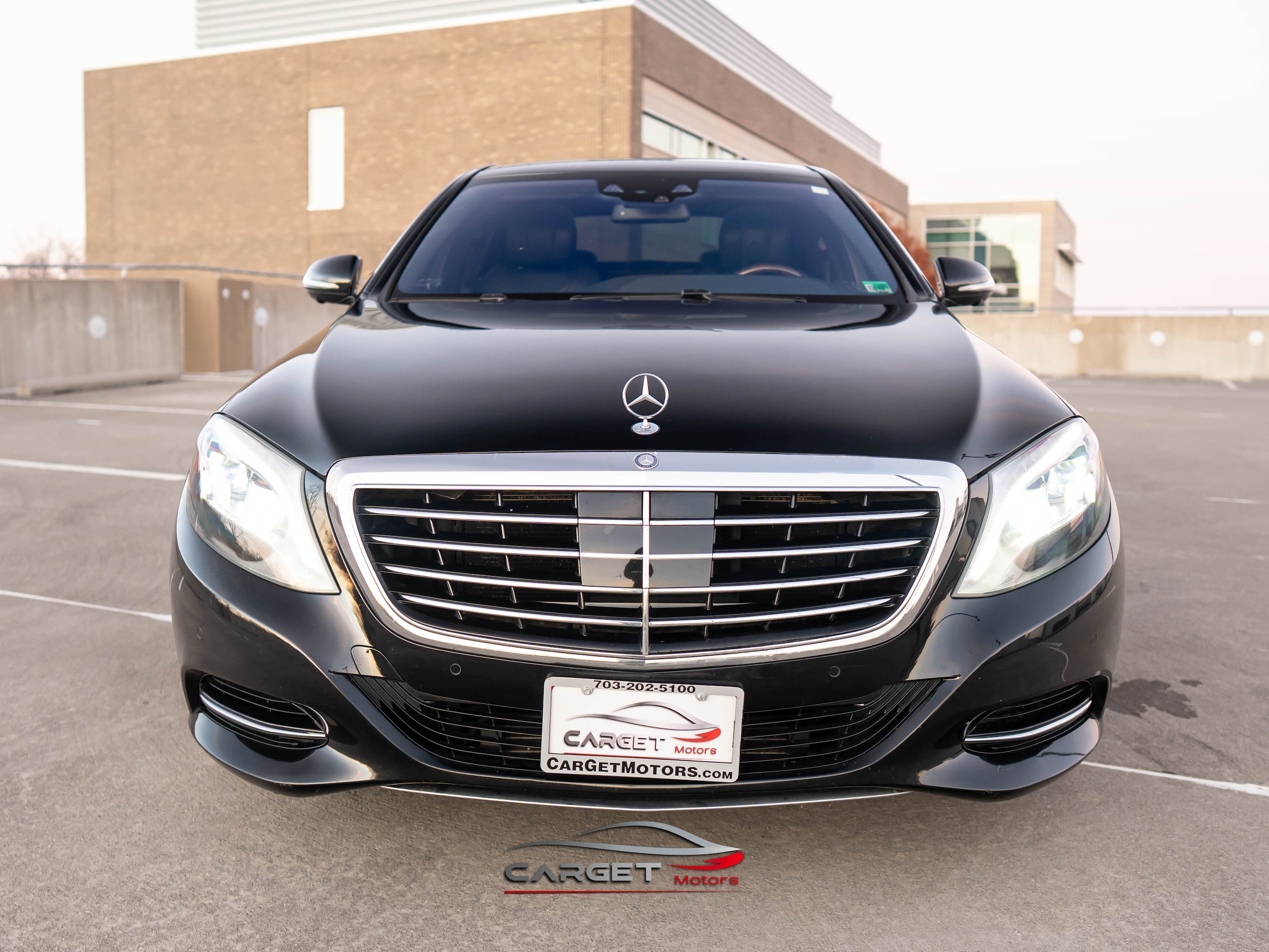 2015 Mercedes-Benz S-Class 550 Image 2 of 55