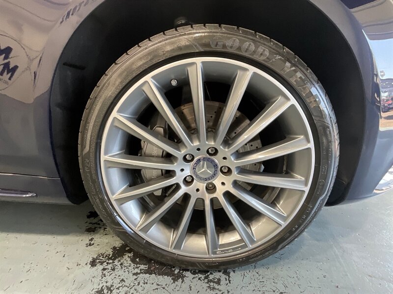 Vehicle image 57 of 62