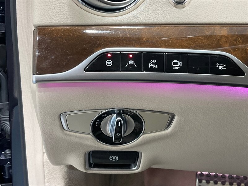 Vehicle image 28 of 62