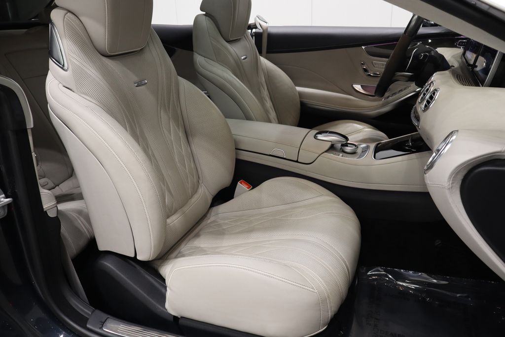 Vehicle image 13 of 67