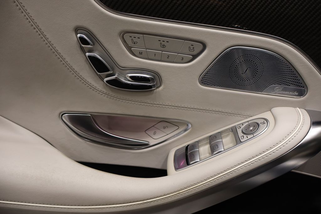 Vehicle image 15 of 67