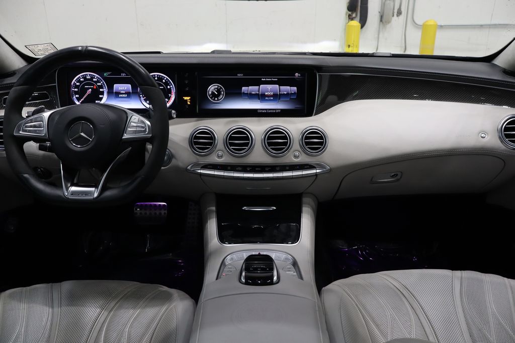 Vehicle image 25 of 67
