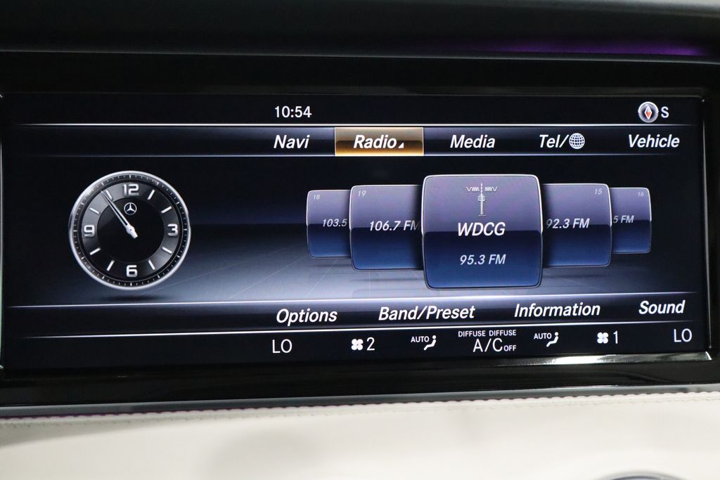 Vehicle image 34 of 67