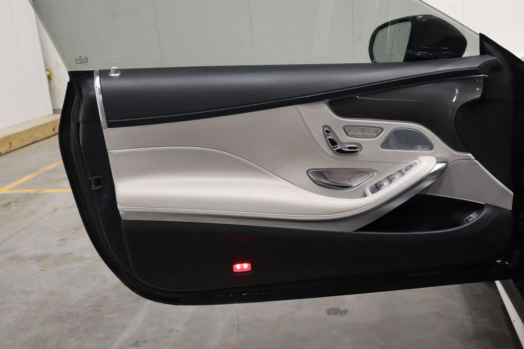 Vehicle image 14 of 67