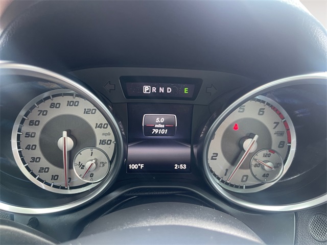 Vehicle image 22 of 32