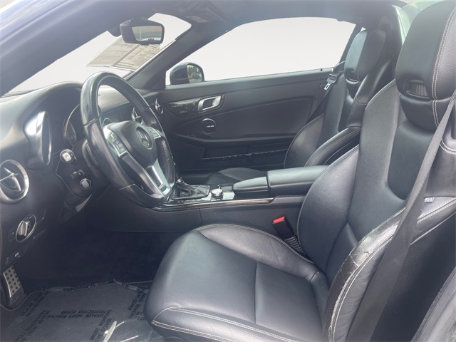 Vehicle image 18 of 32