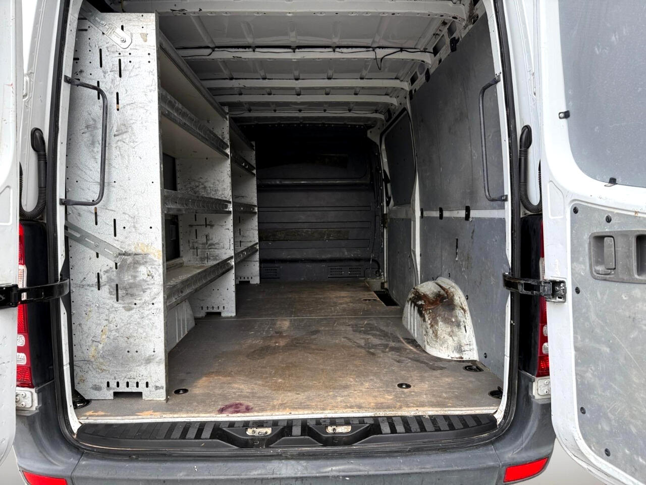 Vehicle image 24 of 26