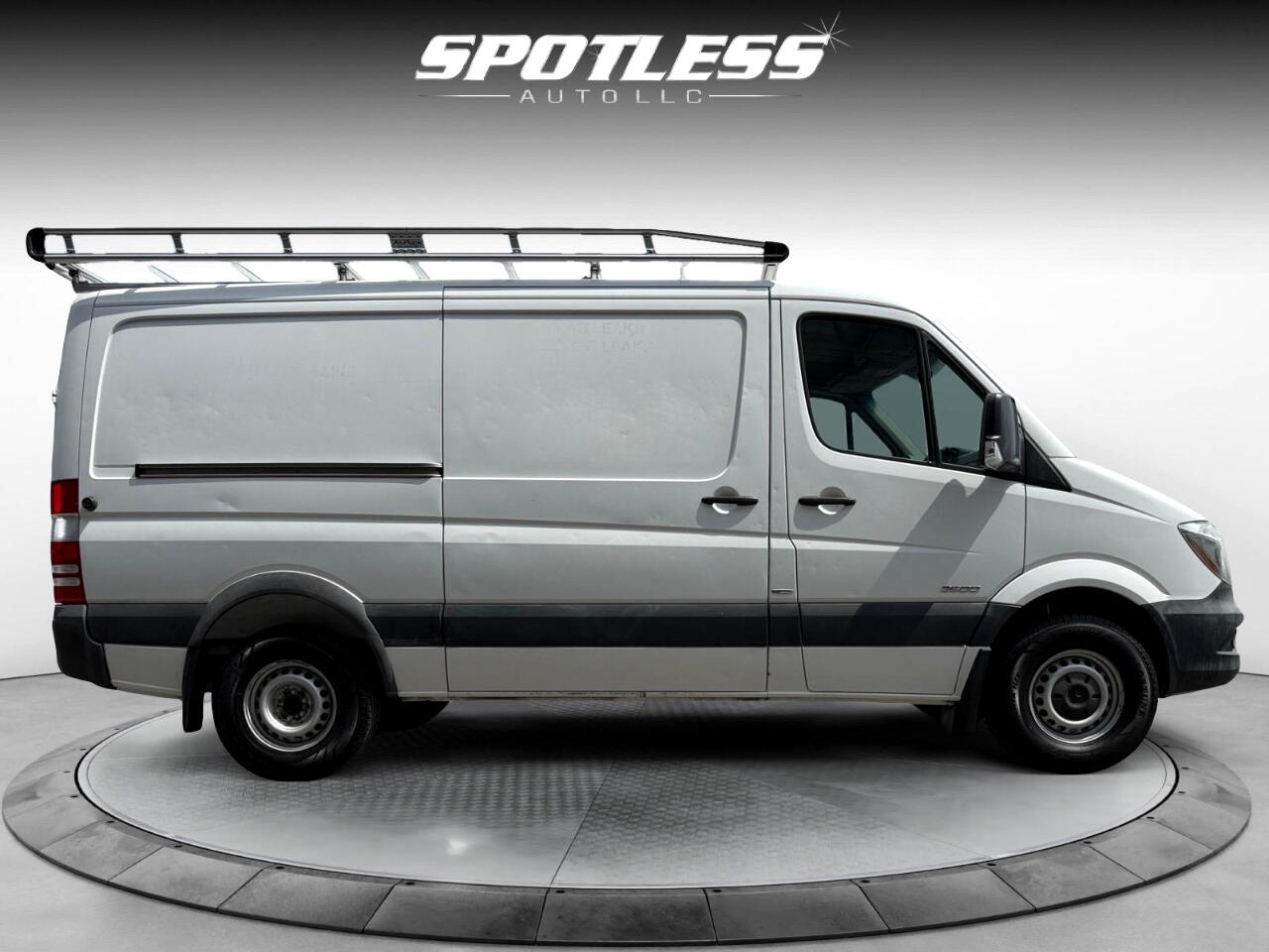 Vehicle image 6 of 26