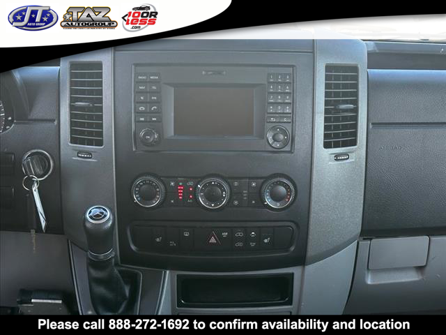 Vehicle image 9 of 20