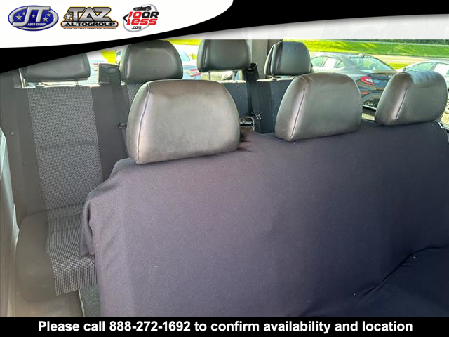 Vehicle image 17 of 20