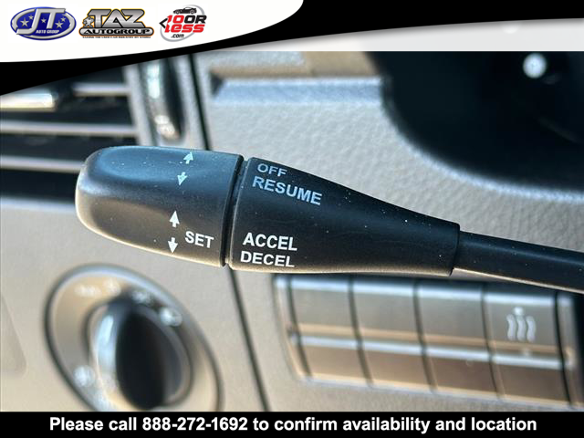 Vehicle image 13 of 20