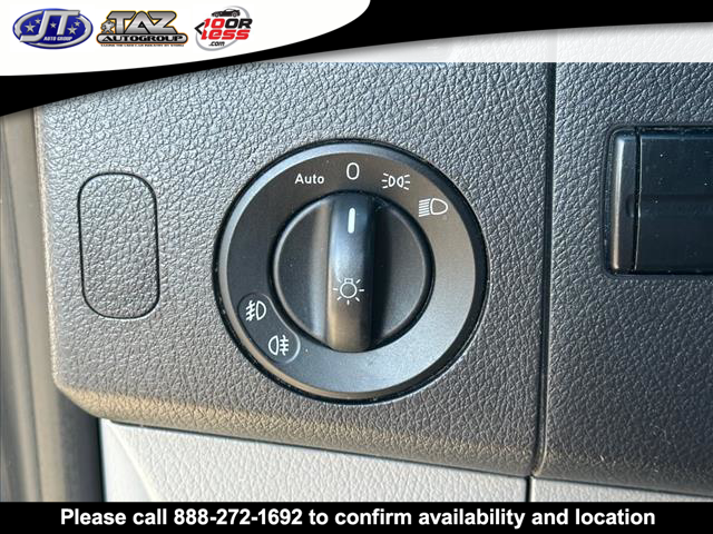 Vehicle image 12 of 20