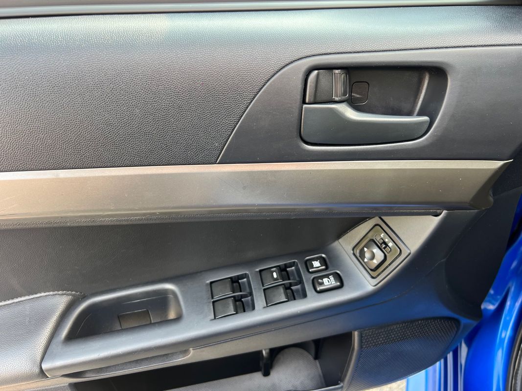 Vehicle image 10 of 45