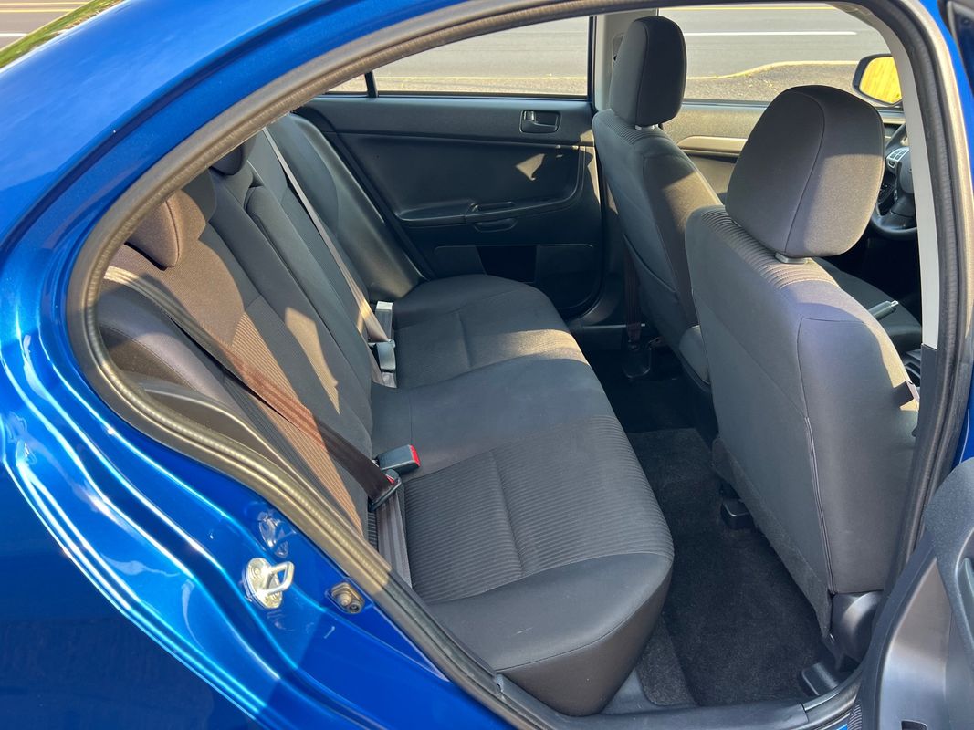 Vehicle image 28 of 45