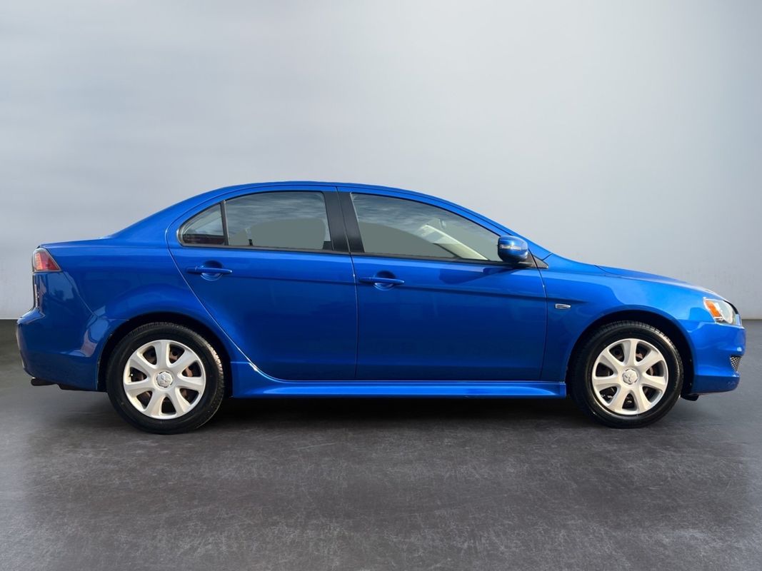 Vehicle image 4 of 45