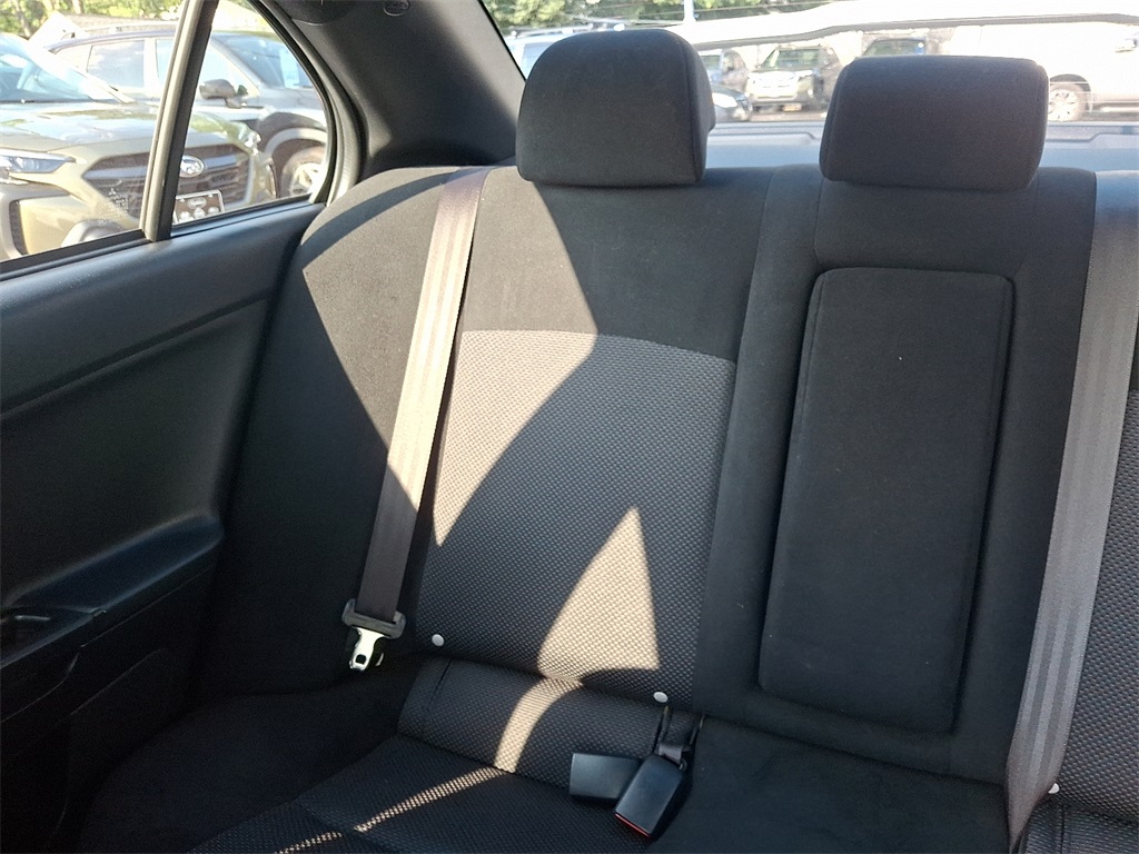 Vehicle image 18 of 31