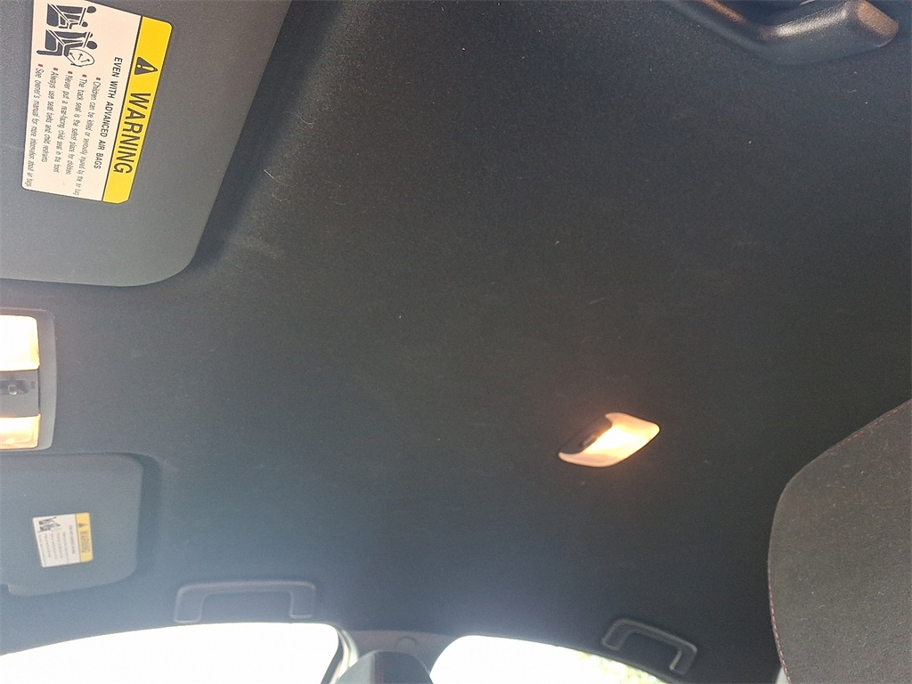 Vehicle image 27 of 31