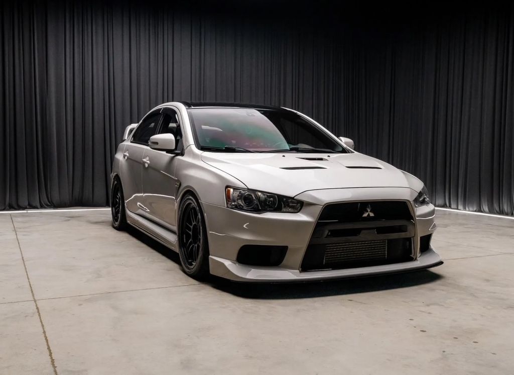 Vehicle image 3 of 7